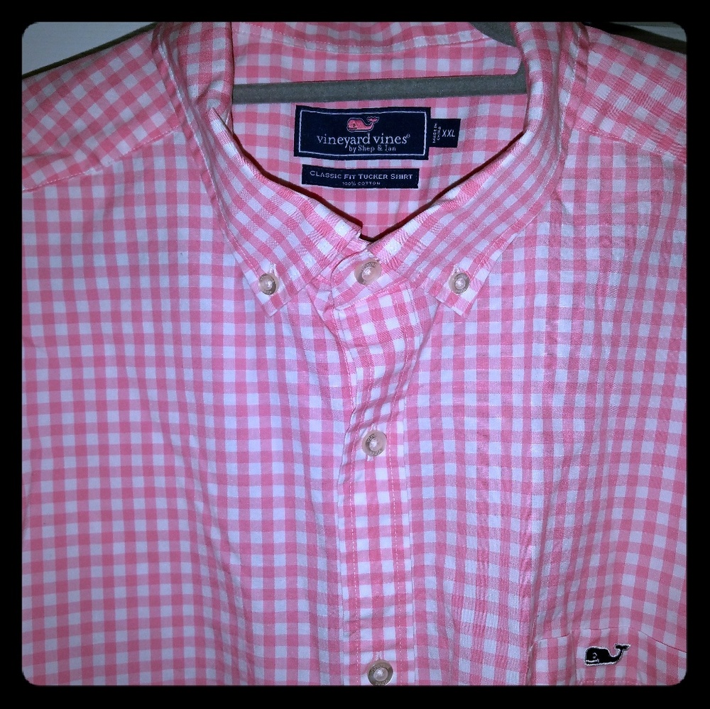 Vineyard Vines (Classic Fit Tucker Shirt)